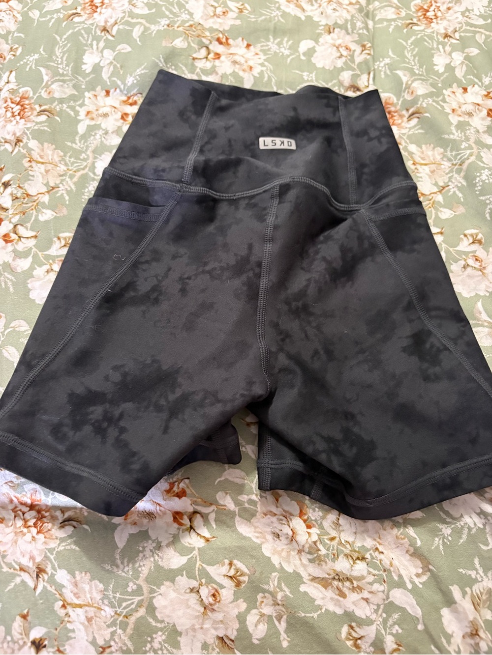 NWOT LSKD 2XS High-Waist Active Shorts